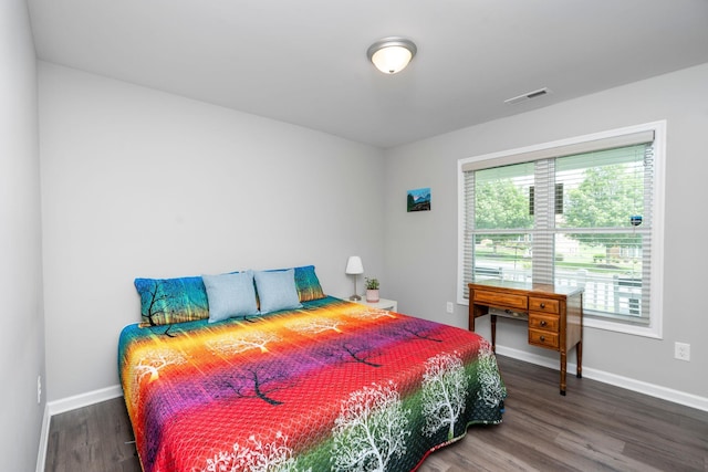 133 Lake View Cir, Waynesboro, VA 22980 - bedroom featuring baseboards and wood finished floors