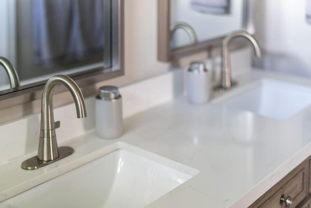 133 Lake View Cir, Waynesboro, VA 22980 - bathroom view of vanity