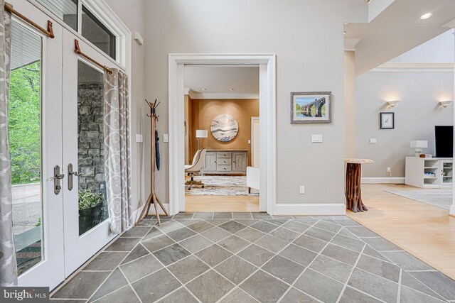 87 River Bend Rd E, Fredericksburg, VA 22407 - foyer entrance with crown molding, baseboards, and recessed lighting