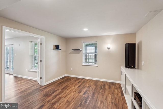 6215 Hot Spring Ln, Fredericksburg, VA 22407 - unfurnished living room with wood finished floors, baseboards, plenty of natural light, and recessed lighting