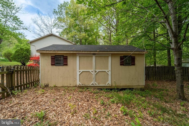 6506 Plantation Forest Dr, Spotsylvania, VA 22553 - view of shed with a fenced backyard