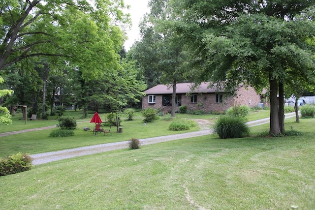 581 Oak Grove Church Rd, Waynesboro, VA 22980 - ranch-style house featuring brick siding and a front lawn