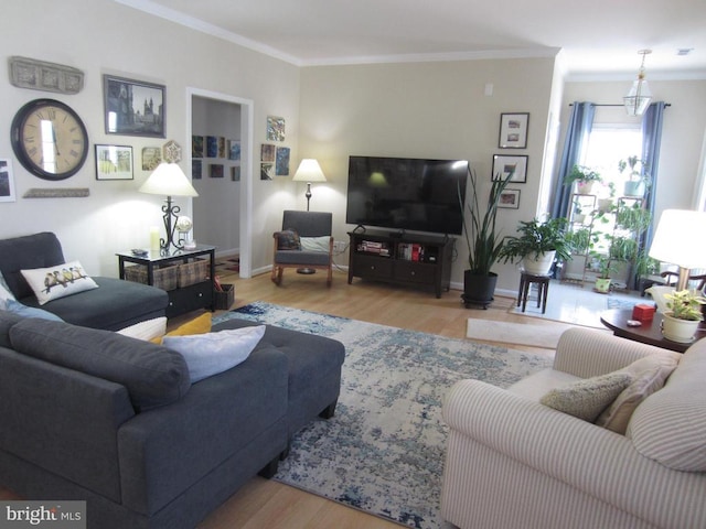 11200 Scottwood Ln N, Fredericksburg, VA 22407 - living room with ornamental molding, wood finished floors, and baseboards