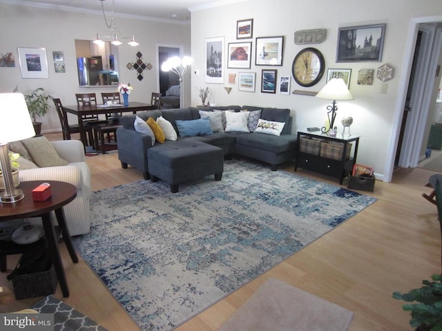 11200 Scottwood Ln N, Fredericksburg, VA 22407 - living area with crown molding and wood finished floors