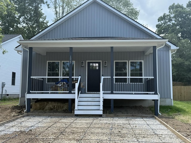 1522 2nd St, Waynesboro, VA 22980 - bungalow featuring covered porch