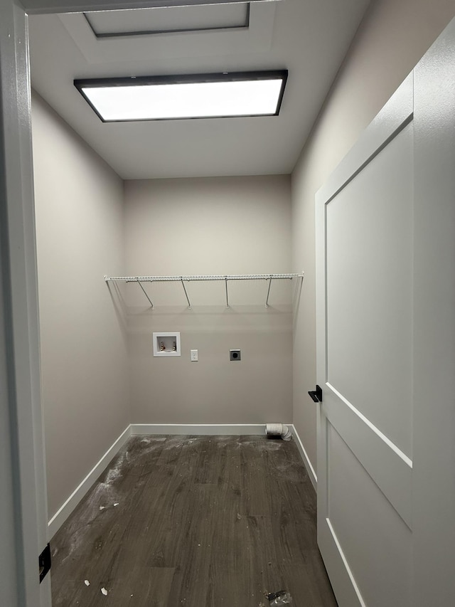 1522 2nd St, Waynesboro, VA 22980 - washroom featuring electric dryer hookup, washer hookup, and wood finished floors