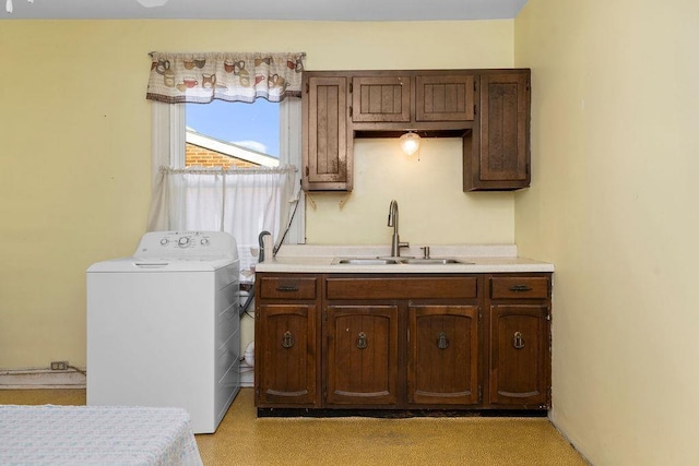 105 Austin Ave, Staunton, VA 24401 - washroom with washer / clothes dryer and cabinet space