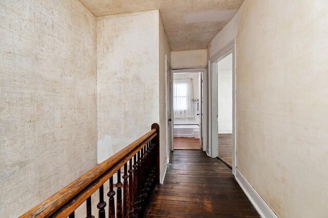 105 Austin Ave, Staunton, VA 24401 - corridor featuring dark wood-style flooring and baseboards