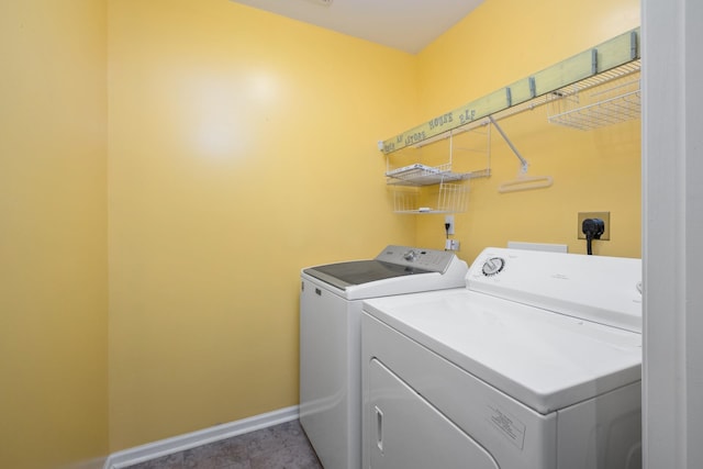 233 Overview St, Waynesboro, VA 22980 - washroom featuring washing machine and clothes dryer and baseboards