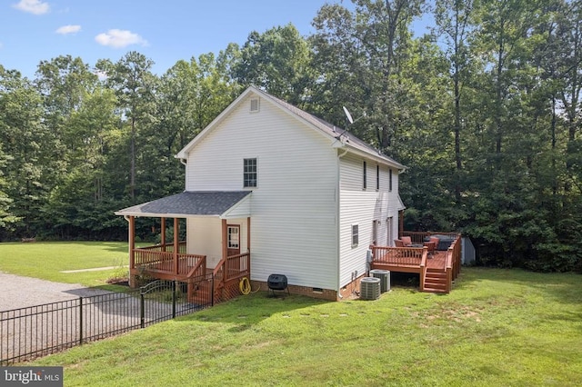 102 Oak Knoll Pl, Bumpass, VA 23024 - view of side of property featuring crawl space and a deck
