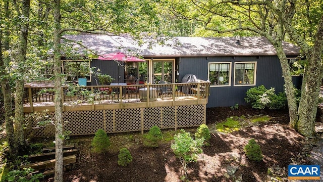 127 Blackrock Cir, Roseland, VA 22967 - rear view of house with a wooden deck