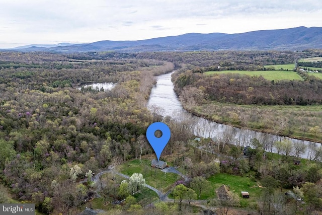 147 Fishermans Ln, Luray, VA 22835 - aerial view of property and surrounding area with a water and mountain view