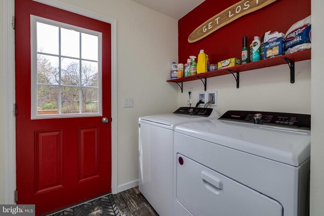 147 Fishermans Ln, Luray, VA 22835 - laundry area with washer and dryer, healthy amount of natural light, and baseboards