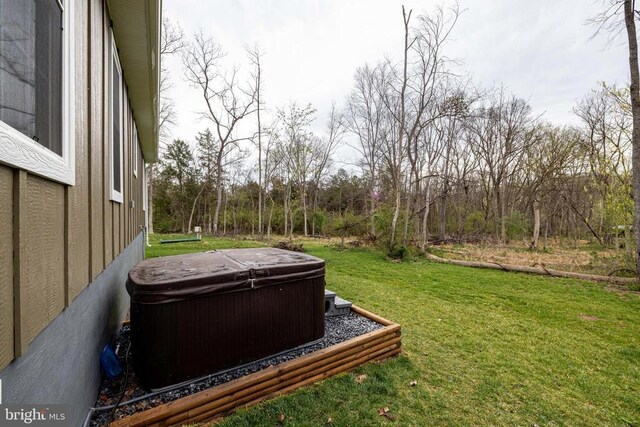 147 Fishermans Ln, Luray, VA 22835 - view of grassy yard with a hot tub