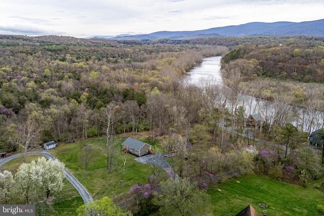 147 Fishermans Ln, Luray, VA 22835 - aerial view of property and surrounding area with a forest and a mountain backdrop