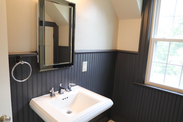 844 Lyndhurst Rd, Waynesboro, VA 22980 - bathroom with a sink and a wainscoted wall