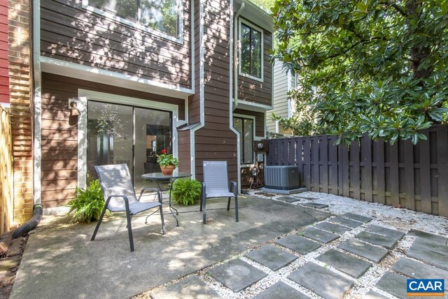 943 Southampton Dr, Charlottesville, VA 22901