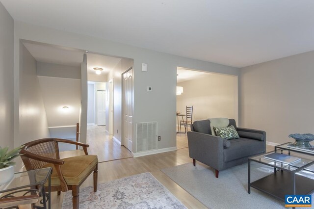 943 Southampton Dr, Charlottesville, VA 22901