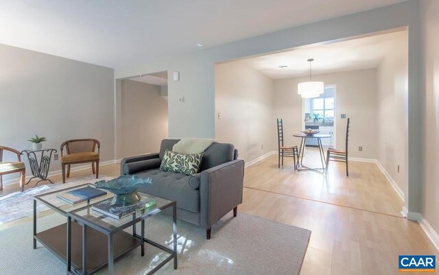 943 Southampton Dr, Charlottesville, VA 22901