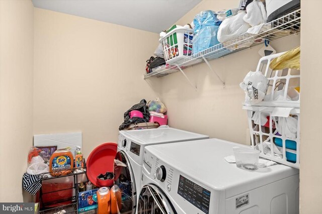 1745 Finley Dr, Culpeper, VA 22701 - laundry room featuring washer and clothes dryer