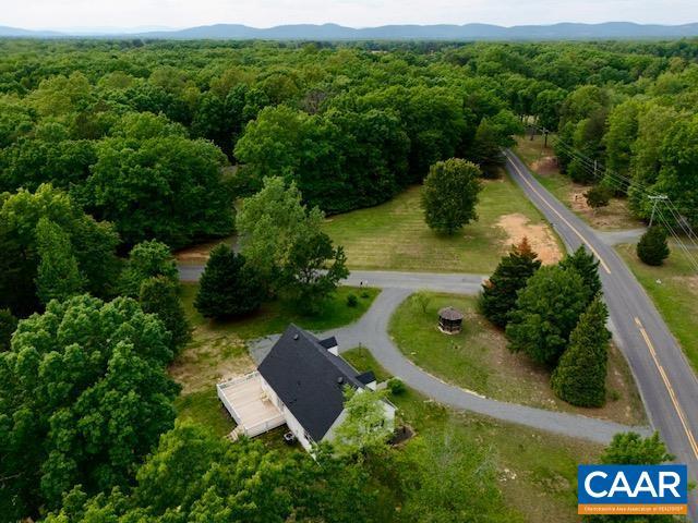 21 Zion Ct, Zion Crossroads, VA 22942 - photo 2