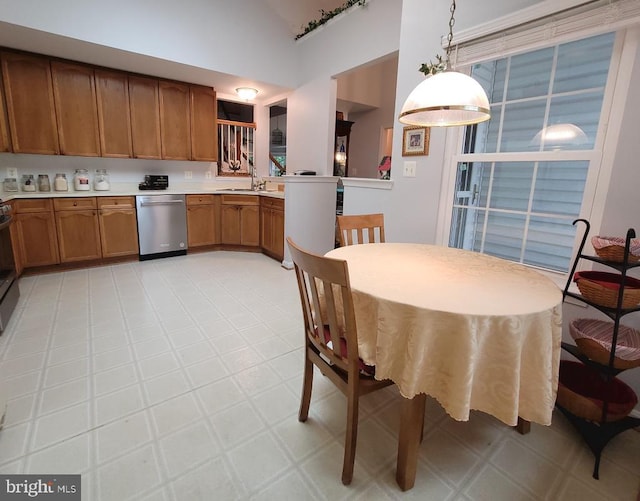 11611 Hampshire Ct, Fredericksburg, VA 22407 - dining space with light floors and a towering ceiling