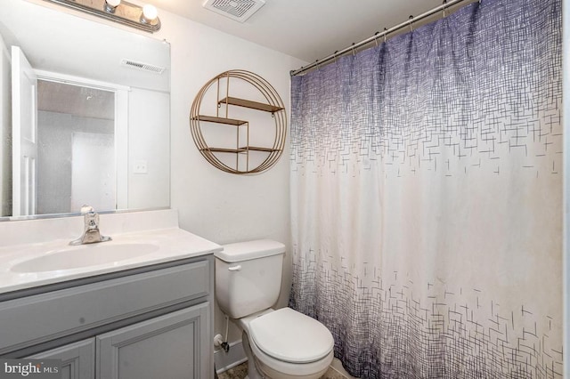 8806 Commons Cir, Spotsylvania, VA 22553 - bathroom with vanity and curtained shower