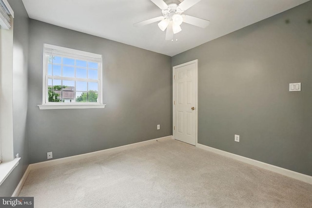 538 Colony Ct, Warrenton, VA 20186 - carpeted empty room featuring a ceiling fan and baseboards
