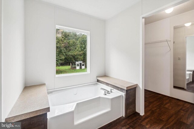 8708 Berkeley Farms Ln, Partlow, VA 22534 - full bathroom featuring a bath and wood finished floors