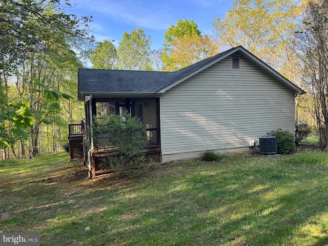 11068 Alum Springs Rd, Culpeper, VA 22701 - view of side of property with a yard and roof with shingles