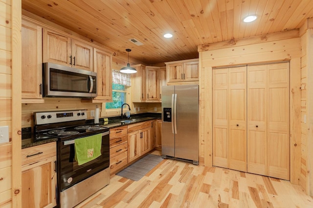 561 River View Dr, Shenandoah, VA 22849 - photo 8