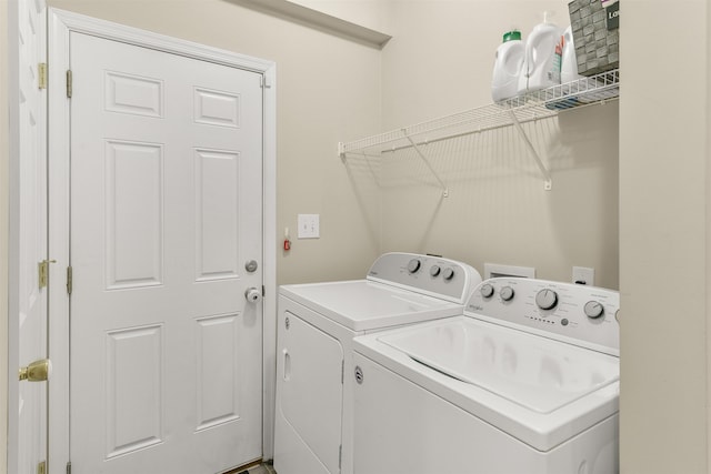 109 Beauregard Dr, Staunton, VA 24401 - laundry room with separate washer and dryer