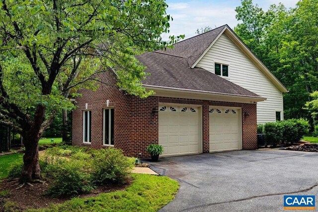 26 May Apple Ln, Nellysford, VA 22958