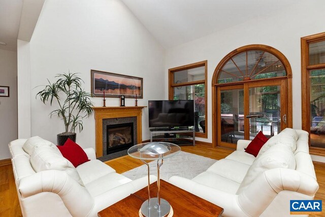 26 May Apple Ln, Nellysford, VA 22958
