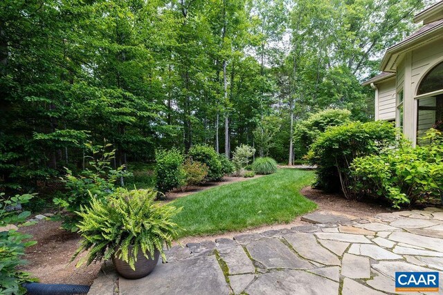 26 May Apple Ln, Nellysford, VA 22958