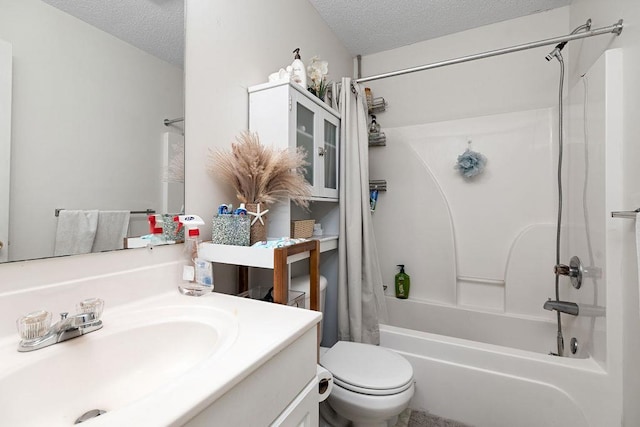 2387 King Arthurs Ct, Harrisonburg, VA 22801 - full bathroom with a textured ceiling, shower / tub combo with curtain, vanity, and toilet