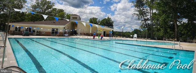 102 Monroe St, Locust Grove, VA 22508 - view of community pool