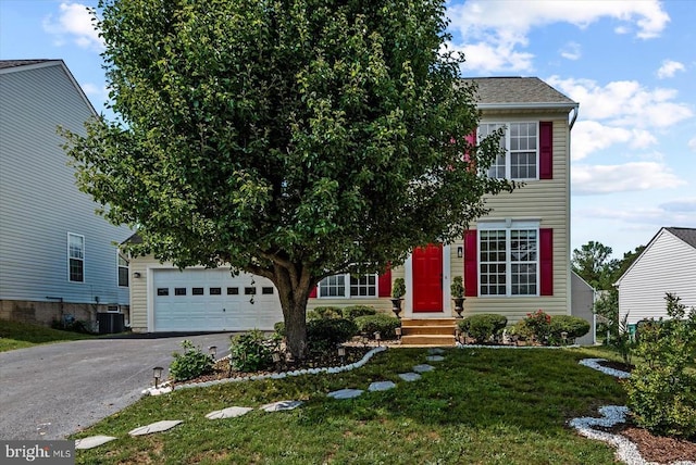 6903 Quitman Dr, Fredericksburg, VA 22407 - obstructed view of property with driveway and a front yard
