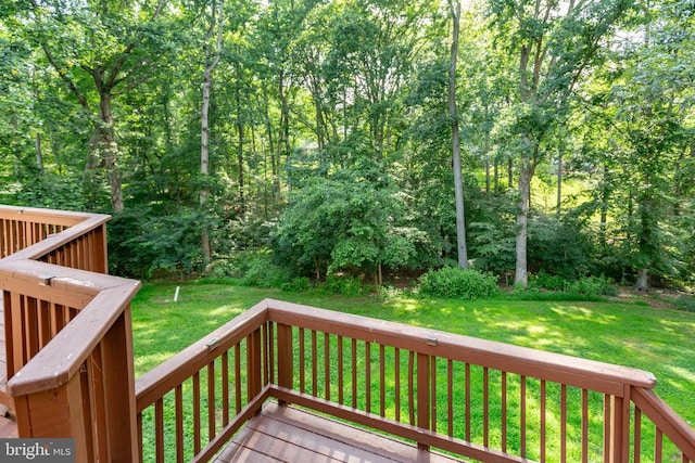 1550 Clover Dr, Fredericksburg, VA 22407 - wooden terrace with a yard