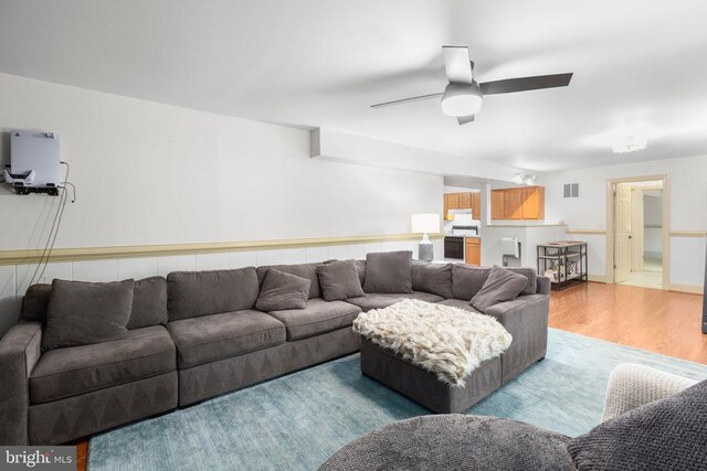 1550 Clover Dr, Fredericksburg, VA 22407 - living room with wood finished floors and a ceiling fan