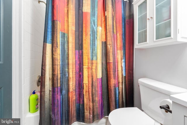 1550 Clover Dr, Fredericksburg, VA 22407 - full bath with toilet and vanity