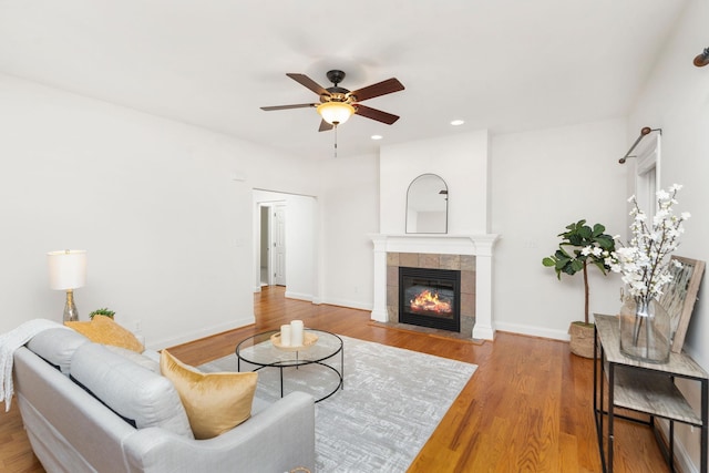 325 Petros Dr, Waynesboro, VA 22980 - living area featuring ceiling fan, wood finished floors, a fireplace, baseboards, and recessed lighting