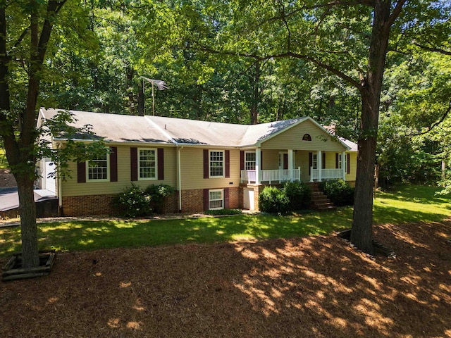 2035 Lee Jackson Hwy, Staunton, VA 24401 - ranch-style house featuring a porch, a front yard, and stairs