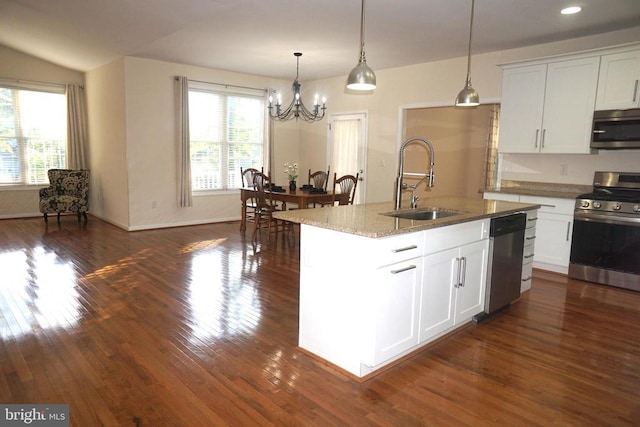 303 Stratford Cir, Locust Grove, VA 22508 - photo 15
