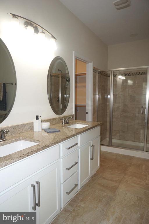 303 Stratford Cir, Locust Grove, VA 22508 - photo 38