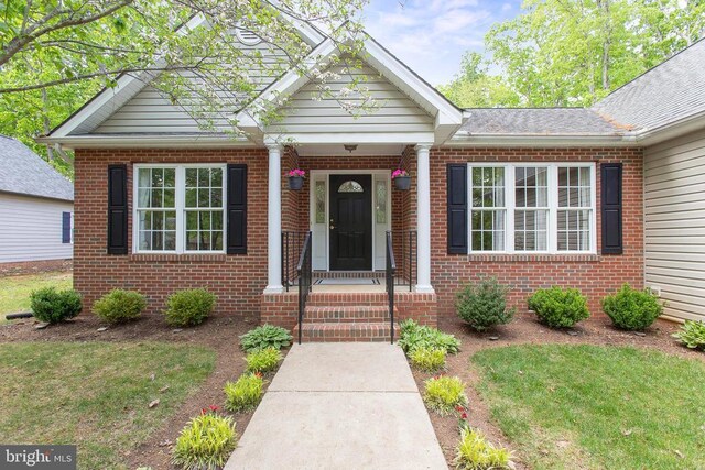 200 Saylers Creek Rd, Locust Grove, VA 22508 - view of front of home featuring brick siding