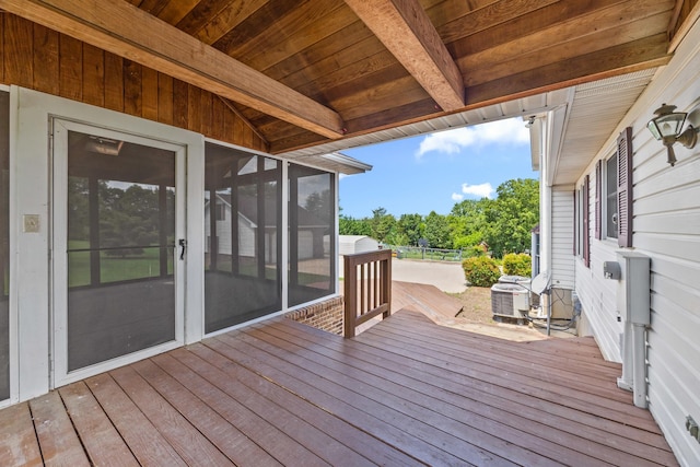 336 Hollingsworth Rd, Woodstock, VA 22664 - deck with a sunroom