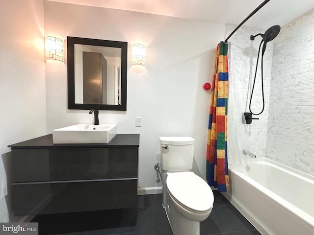 full bathroom with toilet, vanity, tile patterned flooring, baseboards, and shower / bathtub combination with curtain