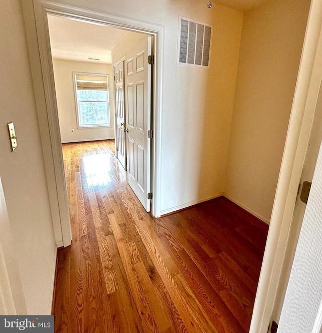 288 Lake Front Dr, Mineral, VA 23117 - hallway with wood finished floors and baseboards
