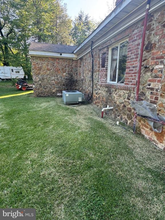 11418 Cox Ml, Gordonsville, VA 22942 - view of grassy yard